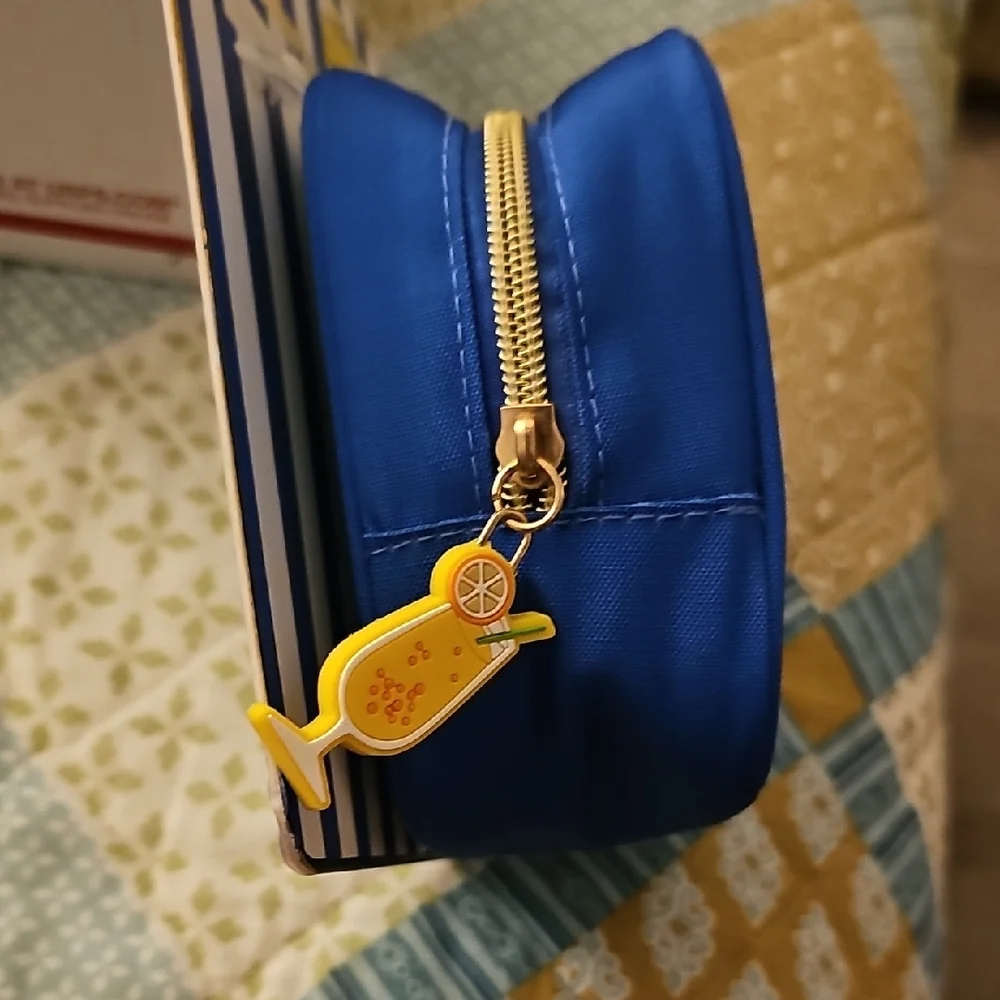 Cosmetic Bag - Picture 3 of 17